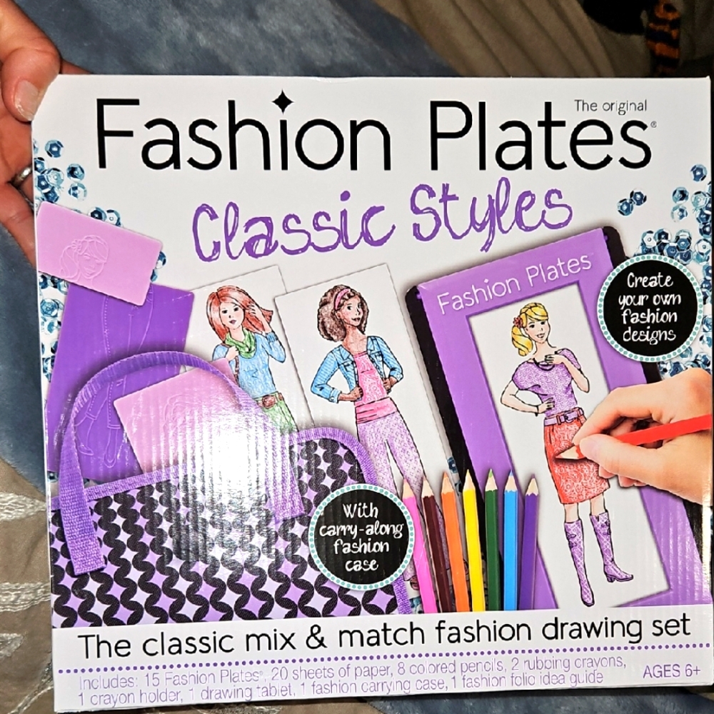 Kid's Fashion Plates Classic Styles Drawing Set